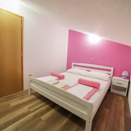 Ivisic Apartamento