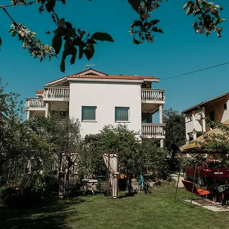 Ivisic Apartamento
